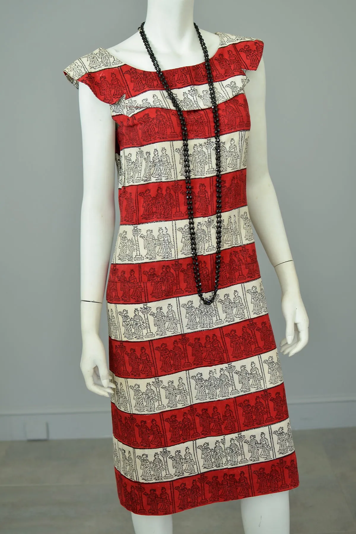 1960s Vintage Shift Dress with 40s Egyptian Revival Novelty Print