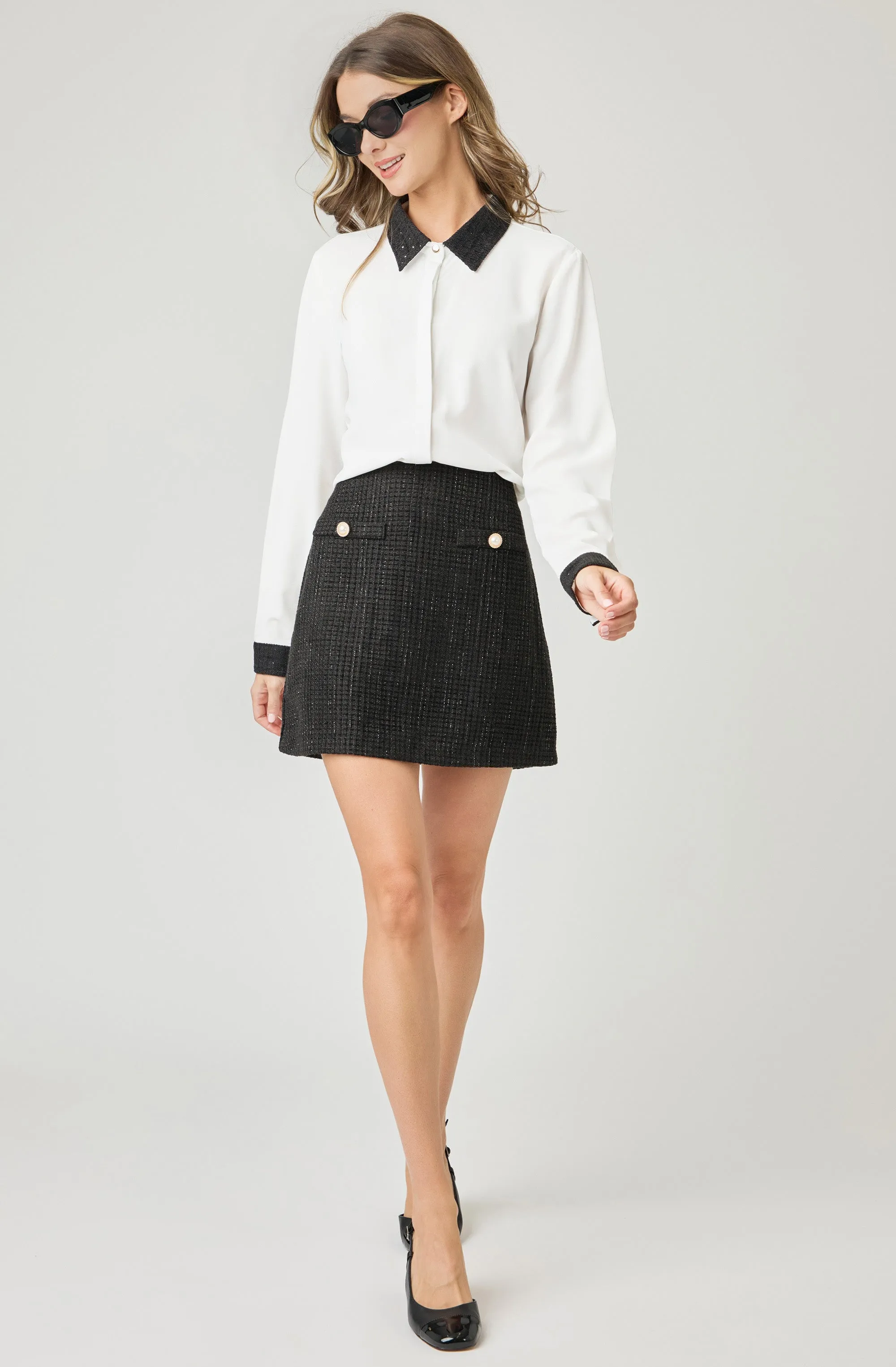 Buttoned-Down blouse with Bouclé Collar and Cuffs