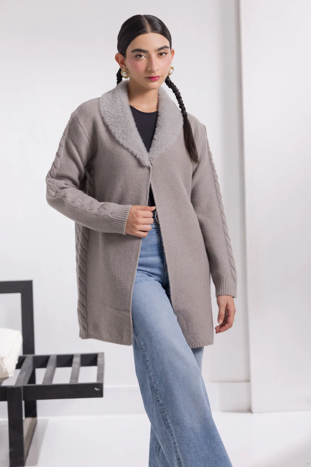 GREY COAT COLLAR FULL SLEEVES CARDIGAN SWEATER (24X-075-66)