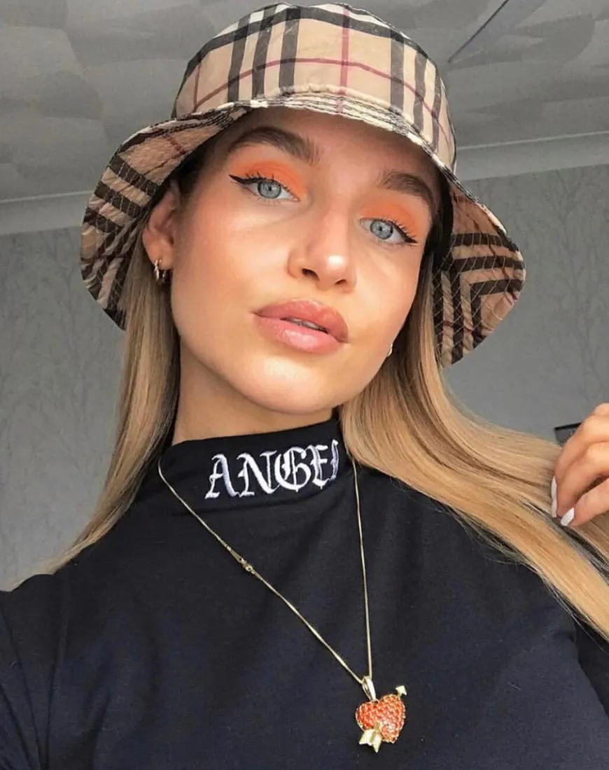 Lara Crop in Black with Angel Embro