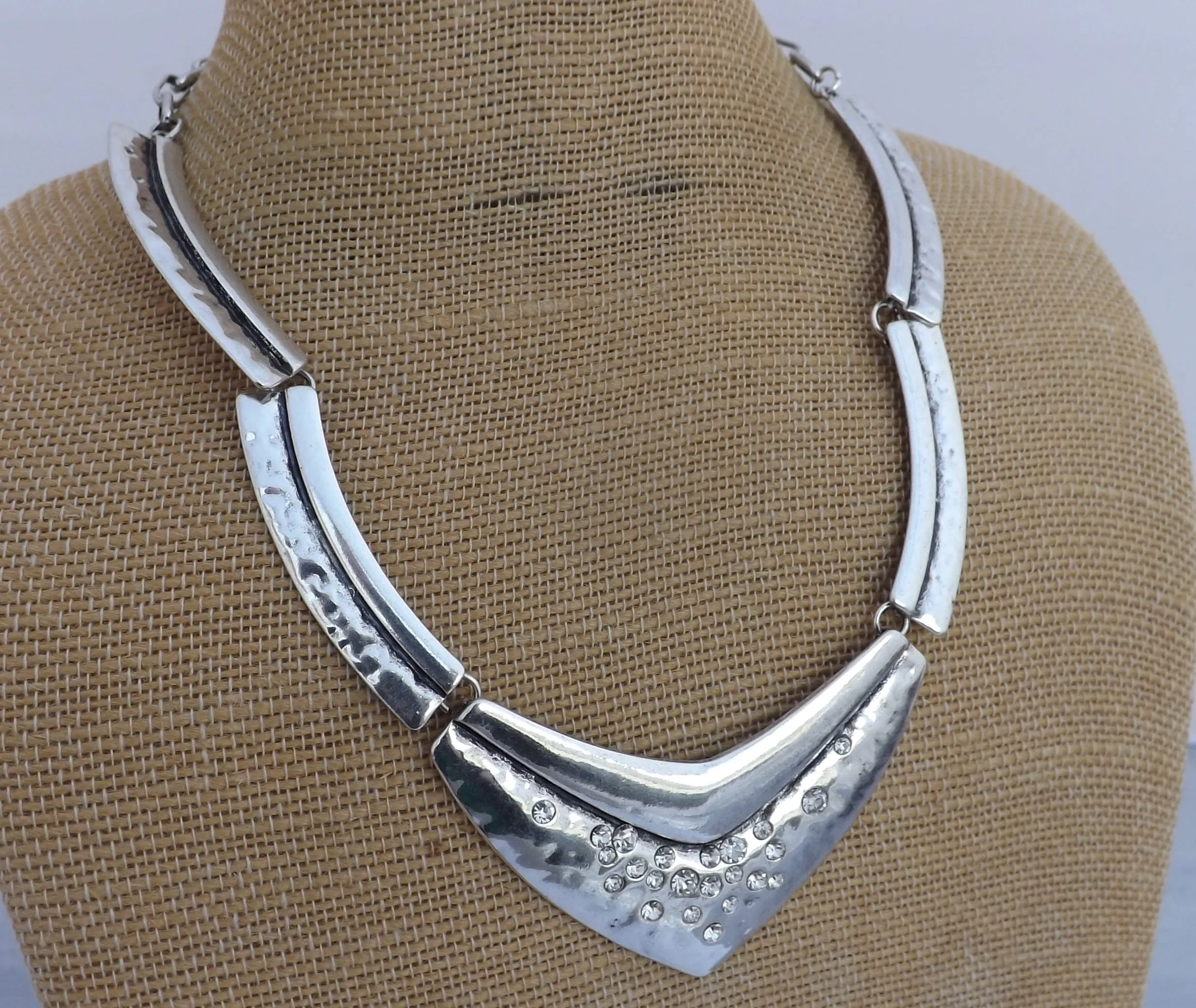 Silver Tone Collar Necklace