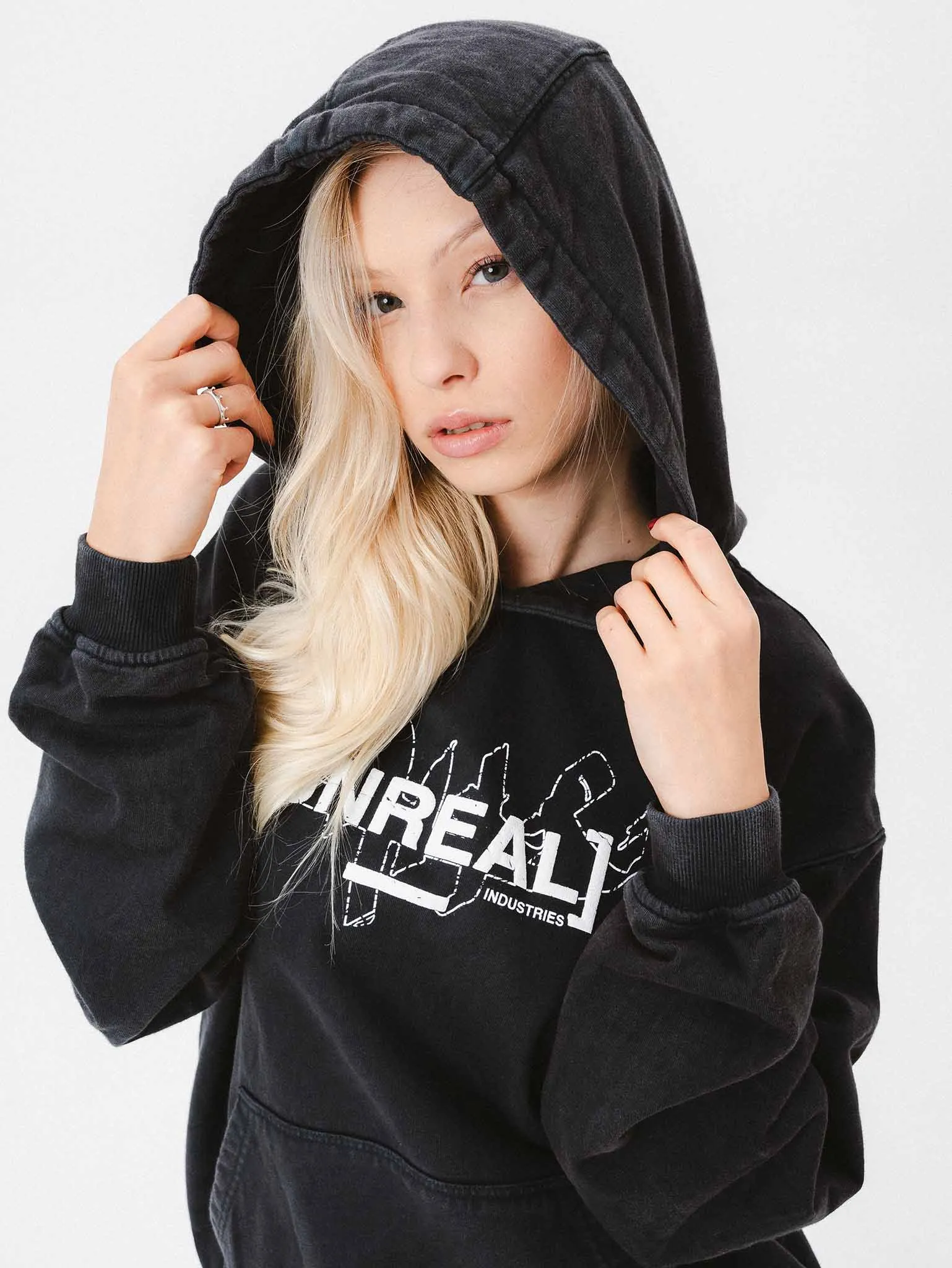 UNREAL Apocalypse Hoodie Washed black